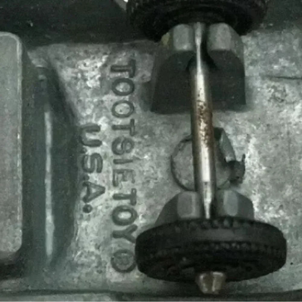 Vintage Tootsietoy Silver Car Mercedes Benz